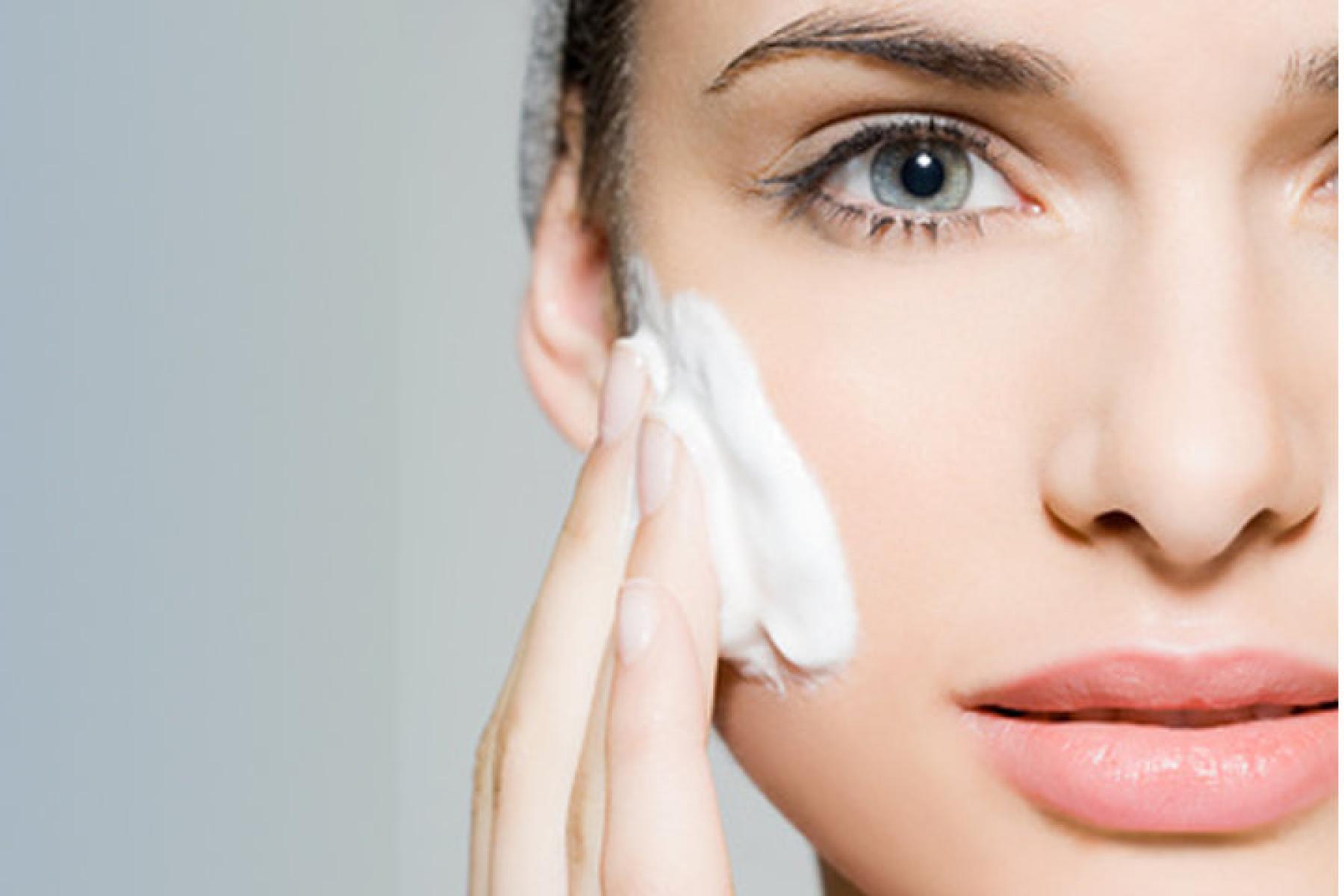 hygiene-uriage-BIEN-NETTOYER-MA-PEAU